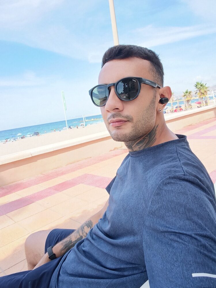 Foto de perfil de Cristian Cardona